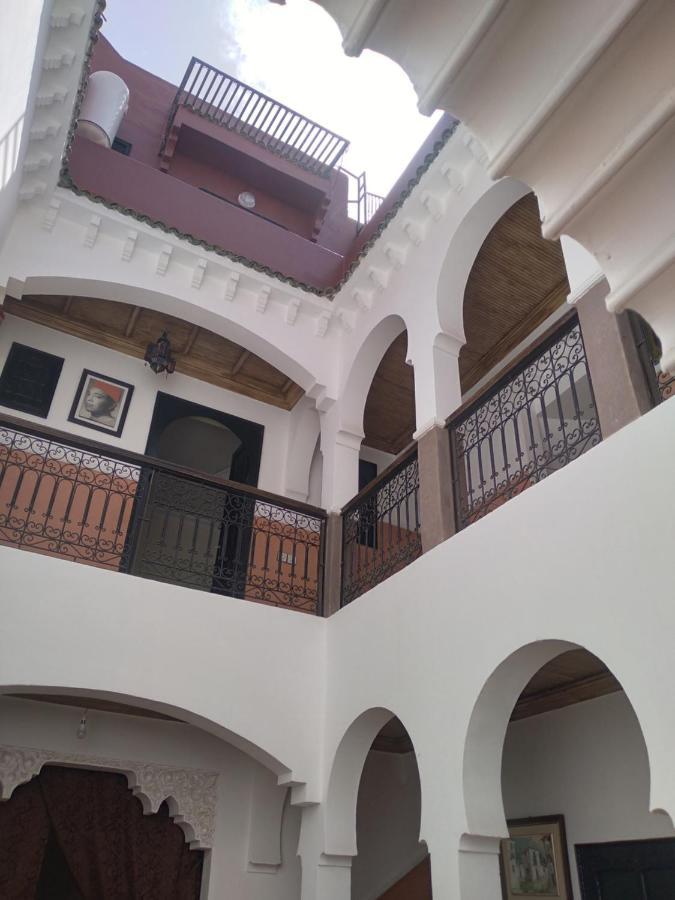 Riad 9 Derb El Bousnne مراكش المظهر الخارجي الصورة